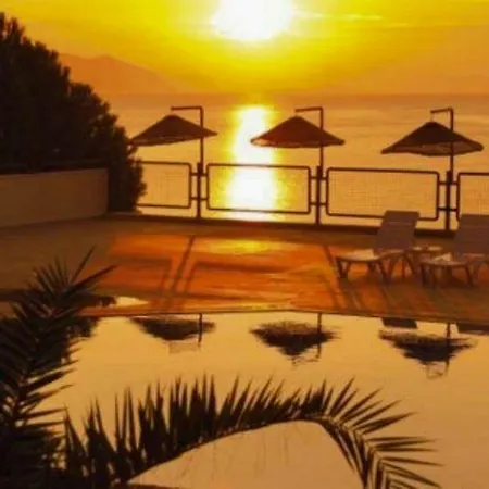 Pine Beach Boutique Resort