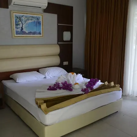 Resort Pine Beach Boutique Turunc